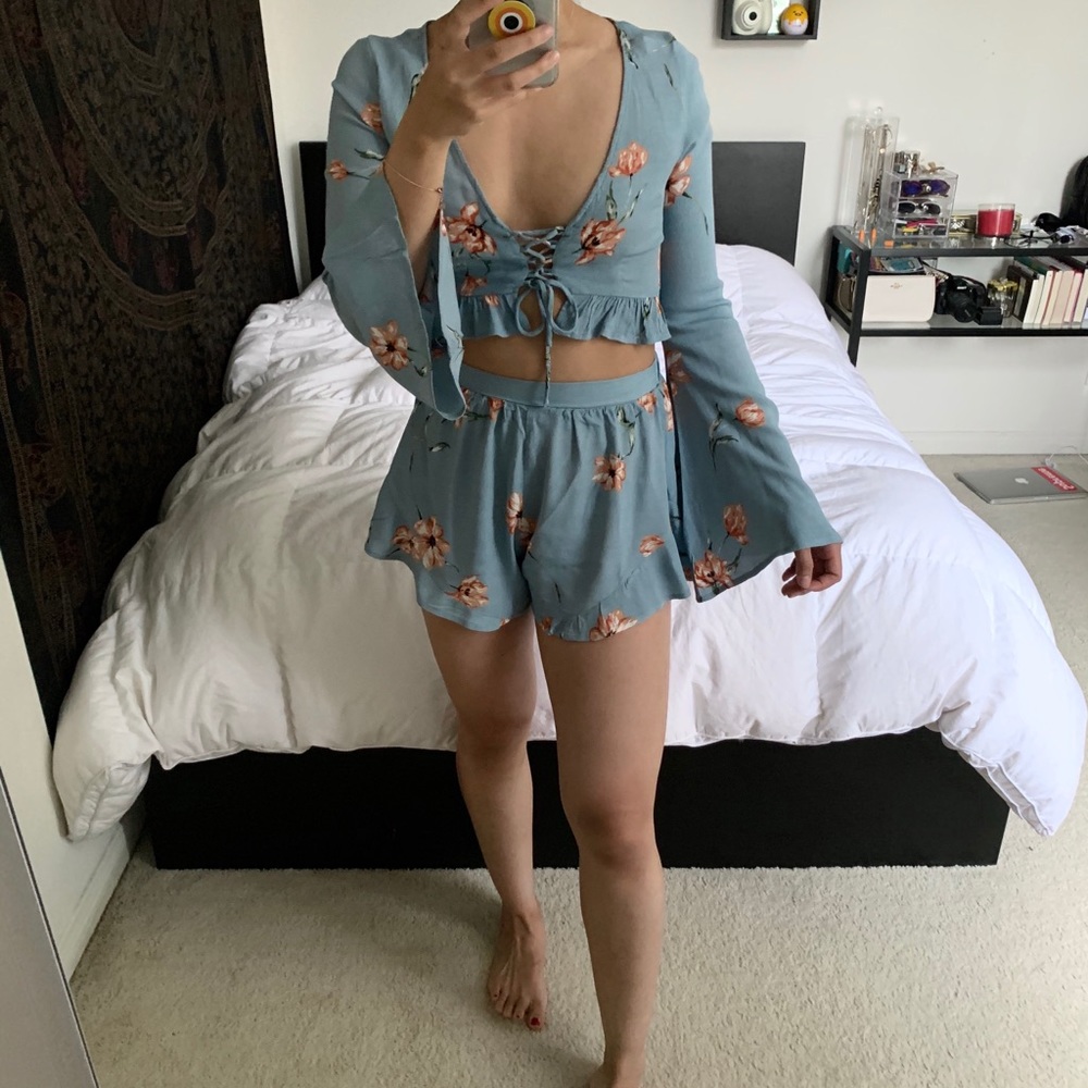 Tobi baby blue floral set